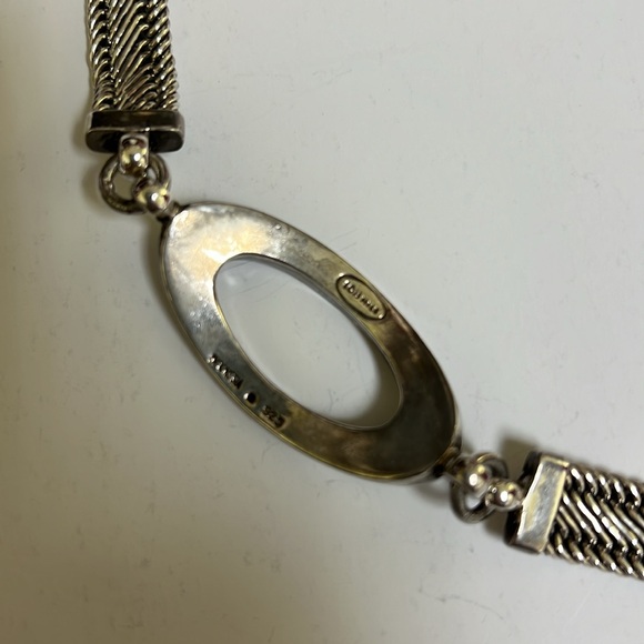 Lois Hill Toggle Bracelet - Picture 4 of 4